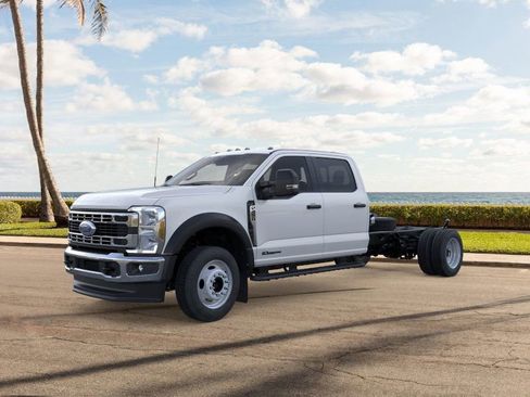 New 2026 Ford F450 XL w/ XL Chrome Package image 1