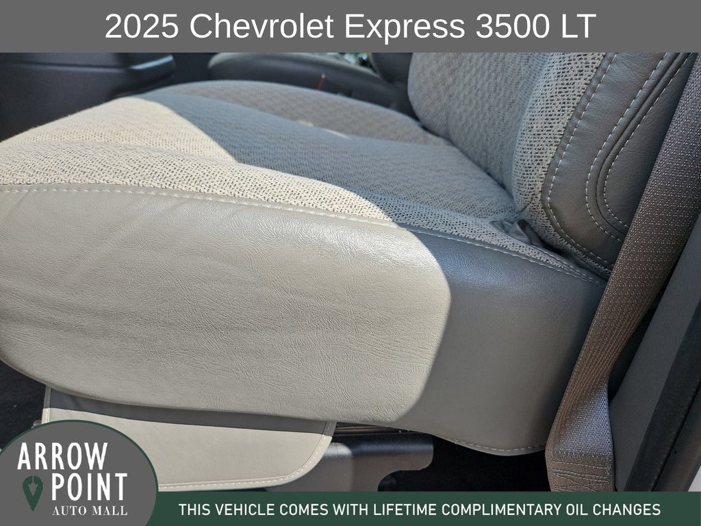 Used 2025 Chevrolet Express 3500 LT w/ LT Preferred Equipment Group RWD image 23