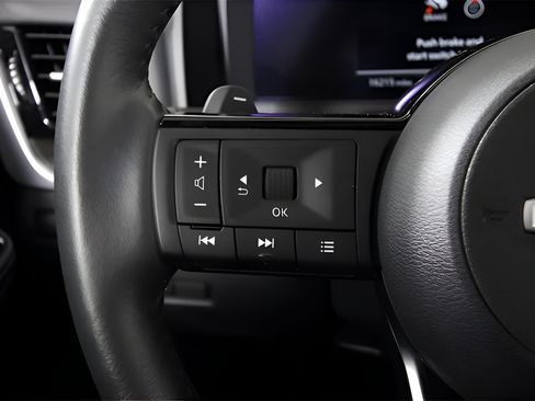 Used 2024 Nissan Rogue Platinum w/ Platinum Premium Package FWD image 26