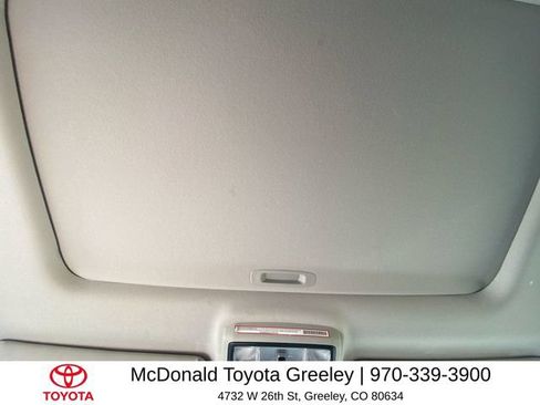 Used 2022 Toyota 4Runner TRD Off-Road Premium AWD/4WD image 22