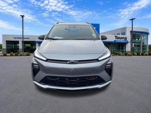 New 2027 Chevrolet Bolt RS w/ Technology Package FWD image 3