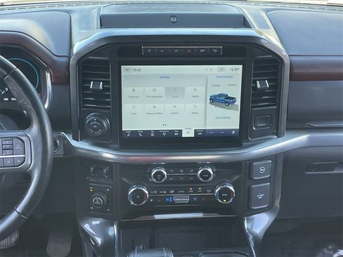 Certified 2022 Ford F150 Lariat w/ Equipment Group 502A High image 15