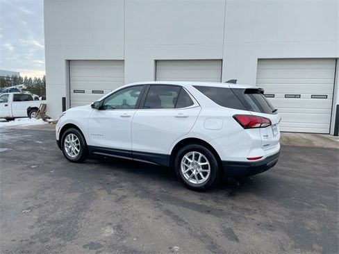 Used 2024 Chevrolet Equinox LT w/ LPO, Floor Liner Package image 3