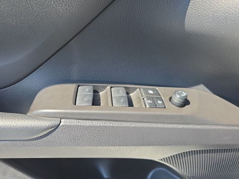 Used 2024 Toyota Camry SE FWD image 26