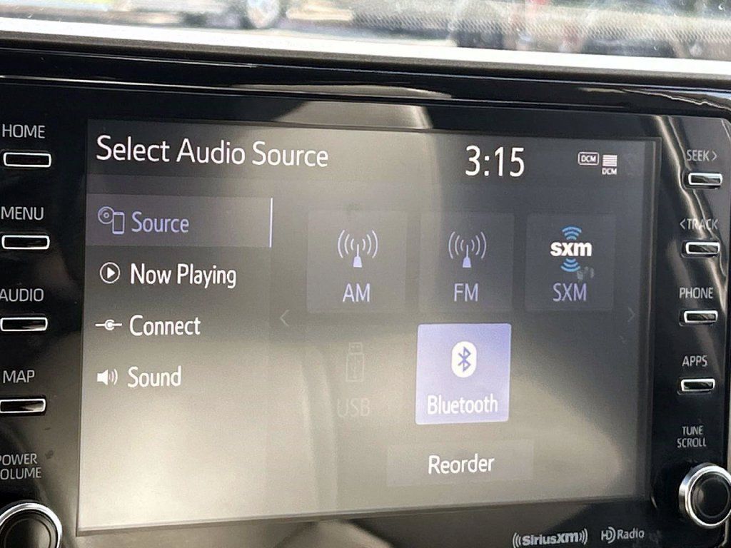 Used 2022 Toyota Highlander XLE AWD/4WD image 31