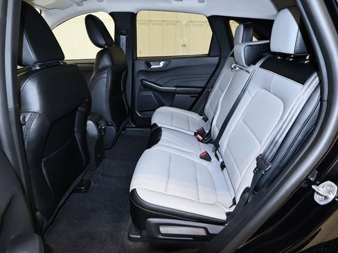 Certified 2024 Ford Escape SE image 14