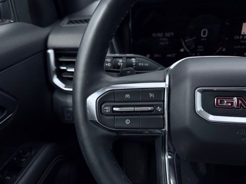 Used 2025 GMC Terrain Elevation AWD/4WD image 22