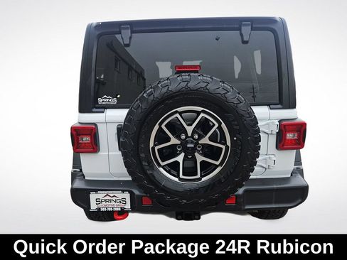 Used 2024 Jeep Wrangler Unlimited Rubicon AWD/4WD image 4