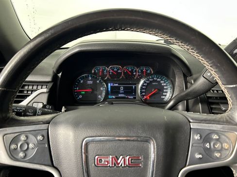 Used 2020 GMC Yukon XL SLT w/ Value Plus Edition image 14