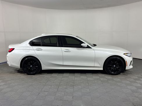 Used 2023 BMW 330i Sedan w/ Premium Package RWD image 8