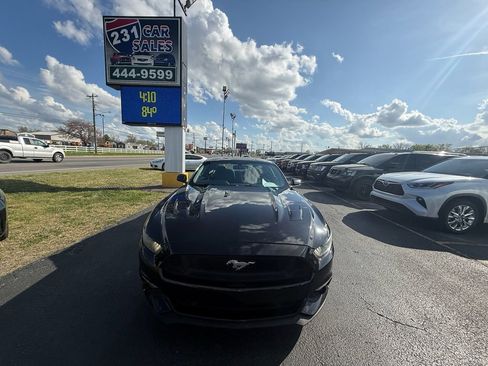 Used 2017 Ford Mustang GT image 9