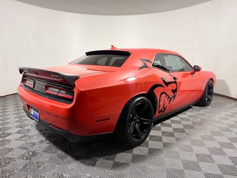 Used 2020 Dodge Challenger SRT Hellcat w/ Plus Package RWD image 7