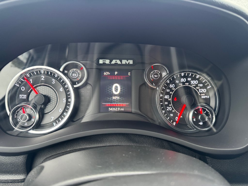 Used 2024 RAM 2500 Tradesman w/ Chrome Appearance Group AWD/4WD image 18