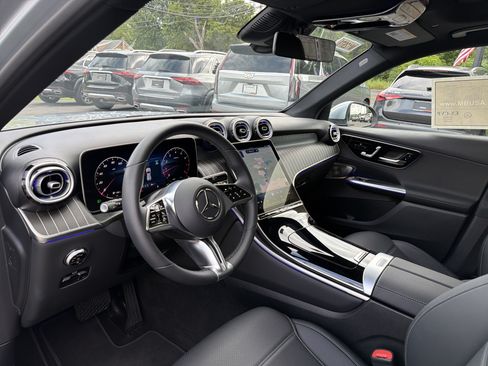Used 2026 Mercedes-Benz GLC 300 4MATIC image 8