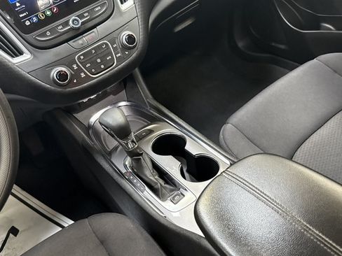 Used 2024 Chevrolet Malibu LT FWD image 24
