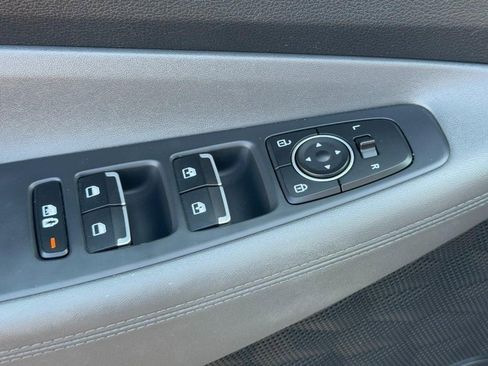 Used 2023 Hyundai Santa Fe SEL image 22