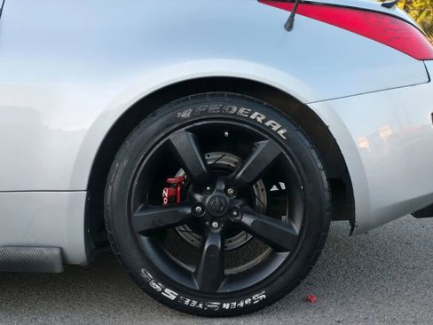 Used 2008 Nissan 350Z Touring image 9