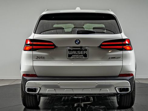 New 2026 BMW X5 xDrive40i w/ Climate Comfort Package AWD/4WD image 6