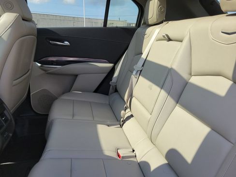 Certified 2022 Cadillac XT4 Luxury w/ Cold Weather Package FWD image 11