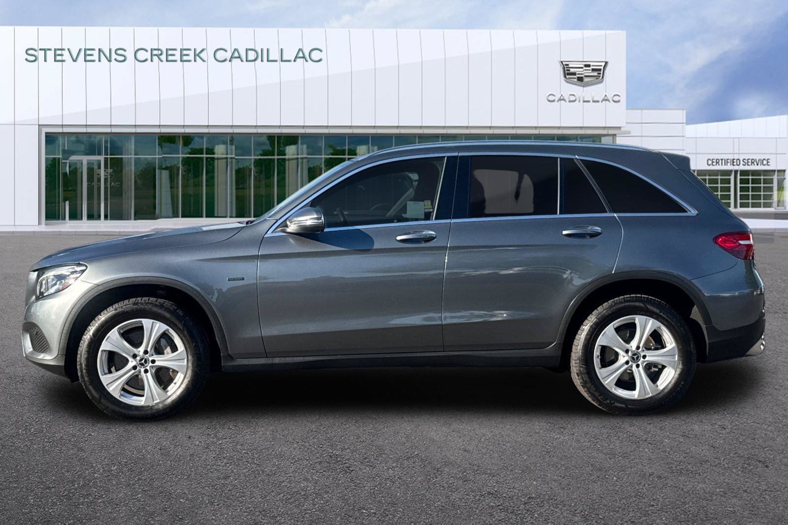 Used 2018 Mercedes-Benz GLC 350e 4MATIC image 6