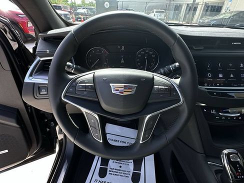 Certified 2024 Cadillac XT5 Luxury FWD image 22