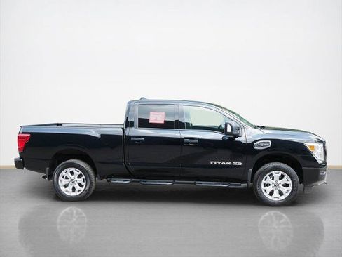 Certified 2024 Nissan Titan SV w/ SV Convenience Package AWD/4WD image 2