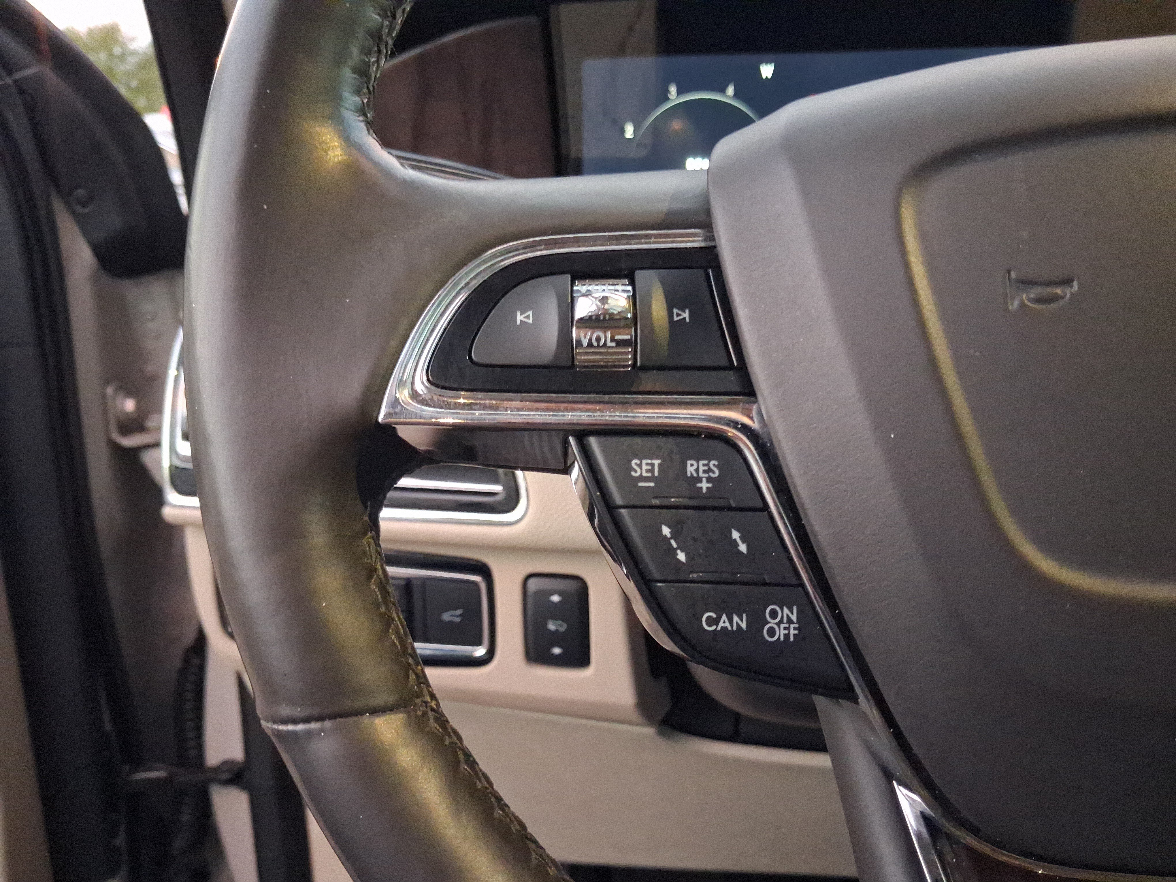 Certified 2021 Lincoln Navigator Reserve RWD image 17