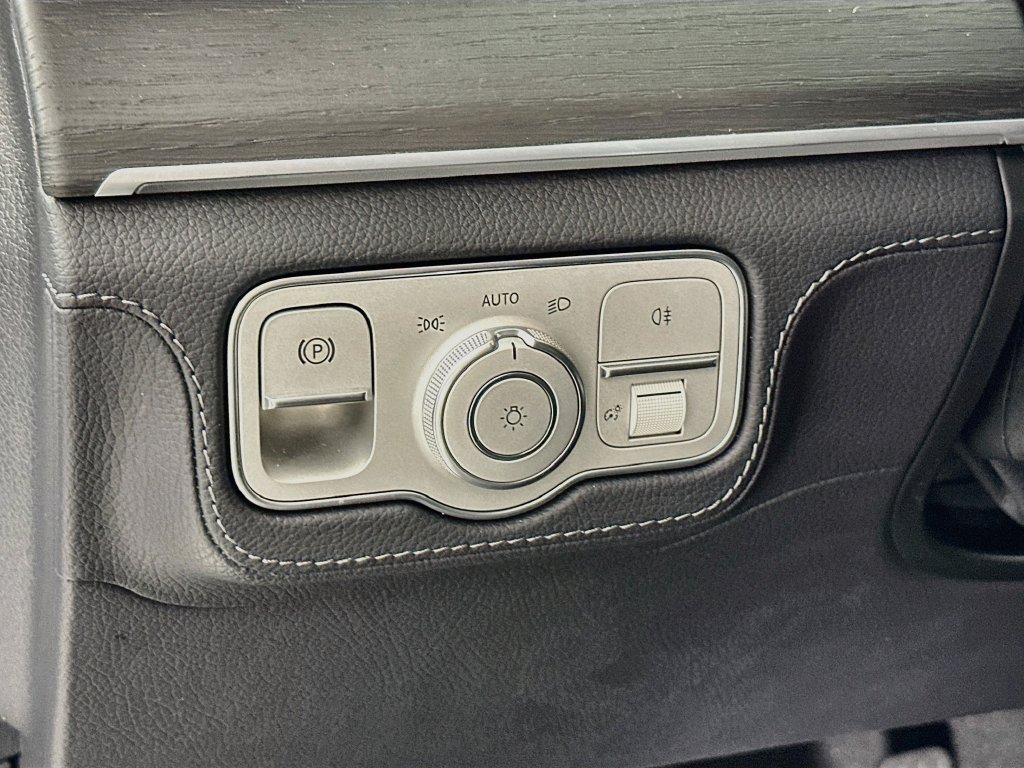 Used 2024 Mercedes-Benz GLE 450 4MATIC image 10