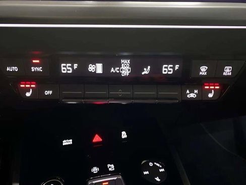 Used 2024 Audi Q4 e-tron Premium w/ Convenience Package image 50