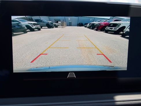 Used 2025 Buick Envista Avenir FWD image 13