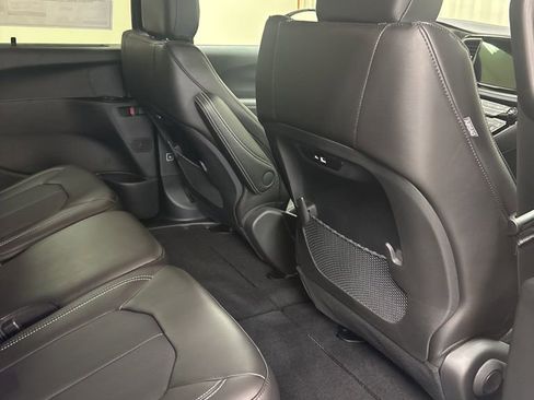 New 2026 Chrysler Pacifica Select image 32