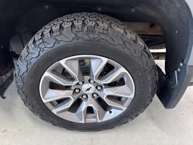 Used 2022 Chevrolet Silverado 1500 RST w/ Z71 Off-Road Package AWD/4WD image 7