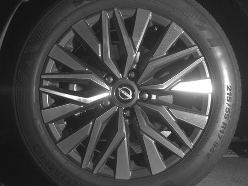 Used 2025 Nissan Altima 2.5 SV image 12