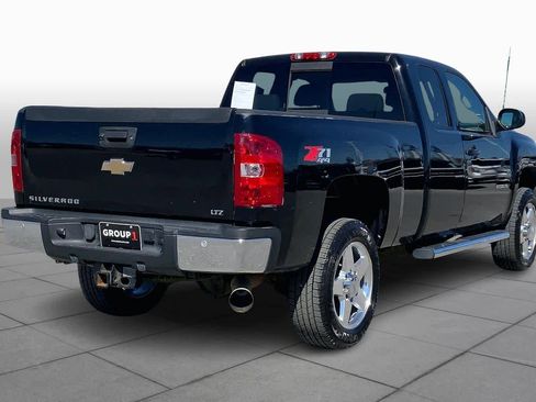 Used 2011 Chevrolet Silverado 2500 LTZ w/ LTZ Plus Package image 13