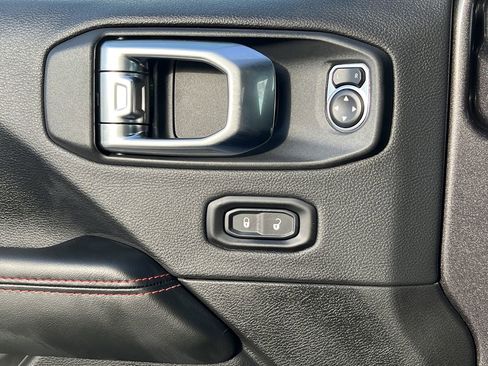 New 2026 Jeep Wrangler Unlimited Rubicon image 18