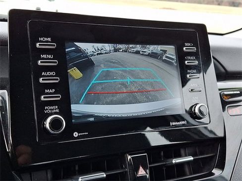 Used 2023 Toyota Camry SE image 17