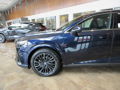 New 2026 Lexus RX 350 Premium AWD/4WD image 2