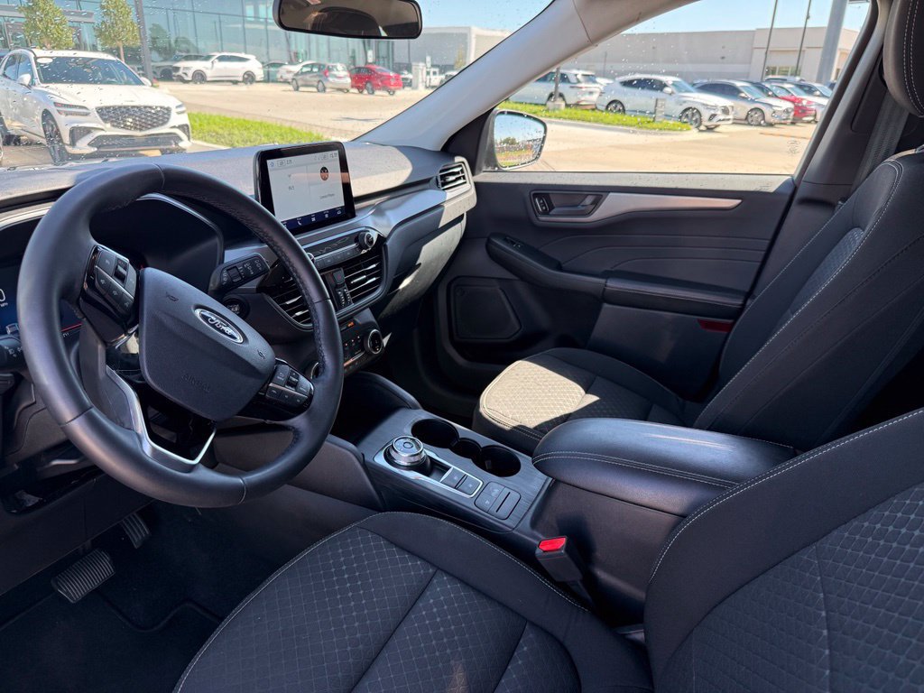 Used 2023 Ford Escape Active AWD/4WD image 12