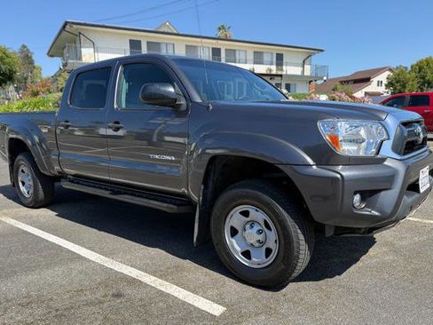 Used 2015 Toyota Tacoma PreRunner w/ SR5 Package RWD image 11