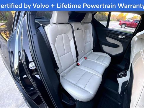 Certified 2023 Volvo XC40 B5 Ultimate w/ Protection Package Premier image 35