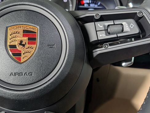 New 2026 Porsche Macan AWD/4WD image 38