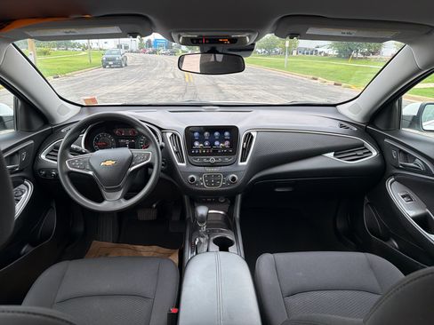 Used 2024 Chevrolet Malibu LT FWD image 19