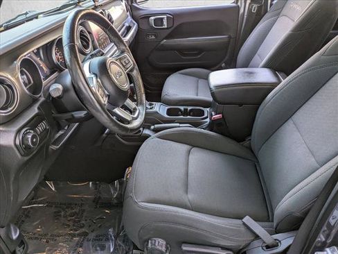 Used 2019 Jeep Wrangler Unlimited Sahara image 15