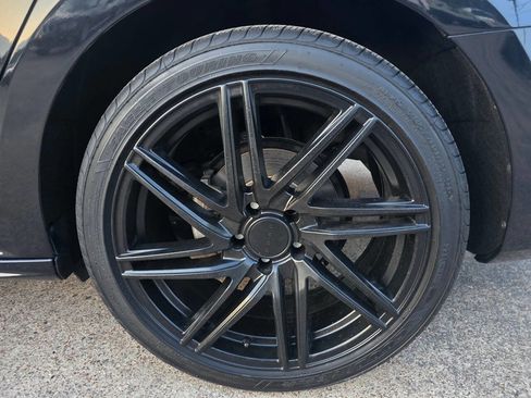 Used 2018 Volkswagen Passat 2.0T R-Line image 35