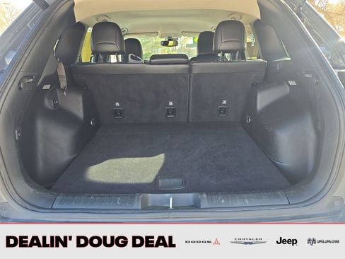 Used 2023 Jeep Cherokee Altitude Lux image 23