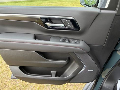 New 2026 Chevrolet Tahoe RST w/ Comfort Package AWD/4WD image 15
