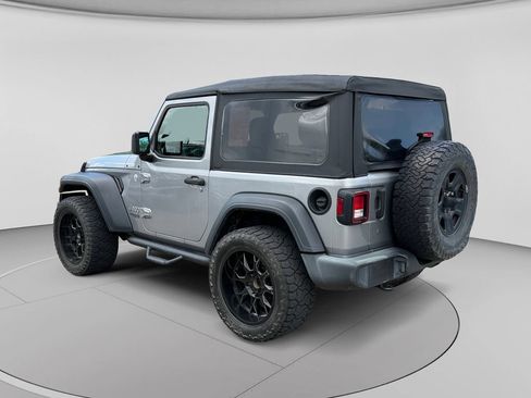 Used 2018 Jeep Wrangler Sport AWD/4WD image 5