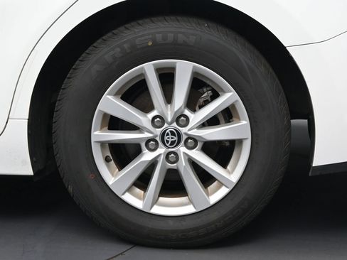 Used 2025 Toyota Camry LE FWD image 19