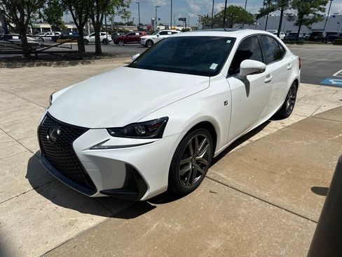 Used 2018 Lexus IS 350 F Sport RWD image 3