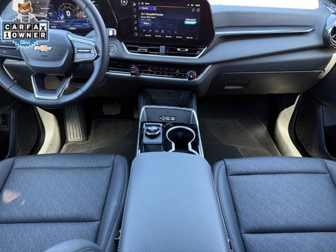 Used 2026 Chevrolet Equinox LT w/ Convenience Package II image 10